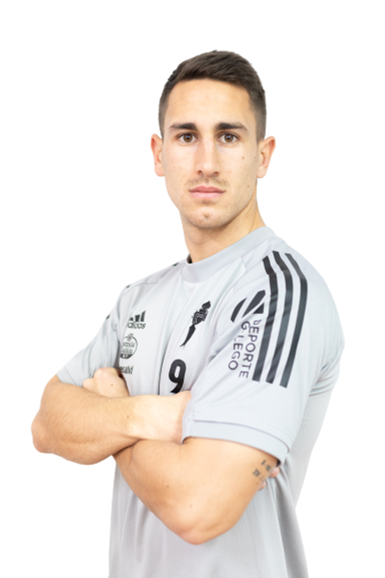 Imágen del jugador Manu Justo posando