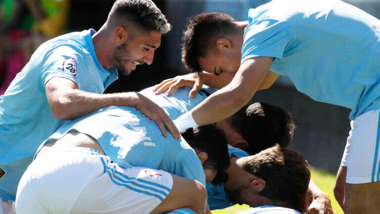 abrazo-equipo-celta-b-2018-2019.jpg
