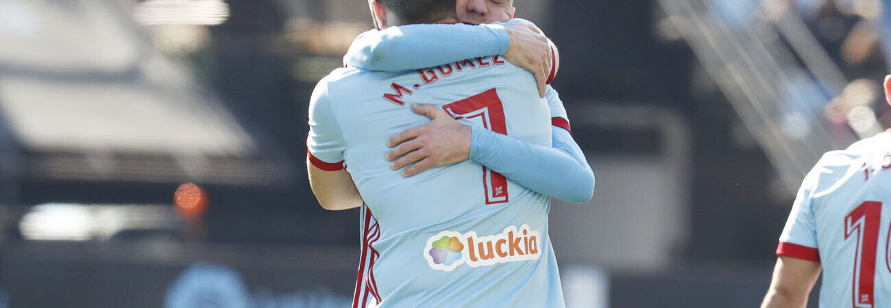 aspas-maxi-abrazo-celebracion-balaidos-2017-2018.jpg