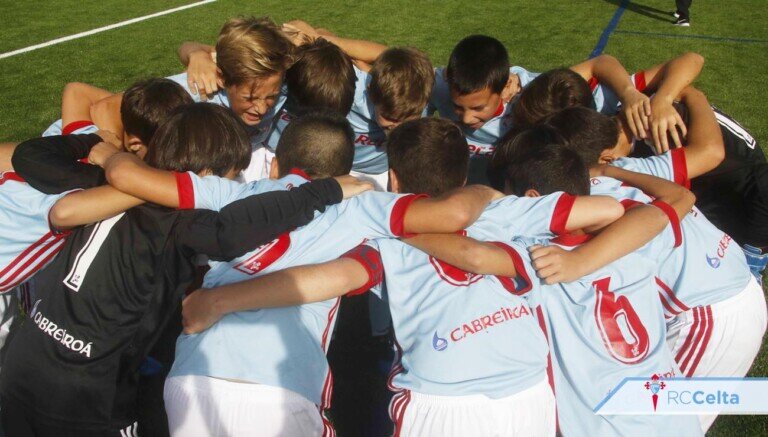 cantera-madroa-celta-vigo-abrazo.jpg