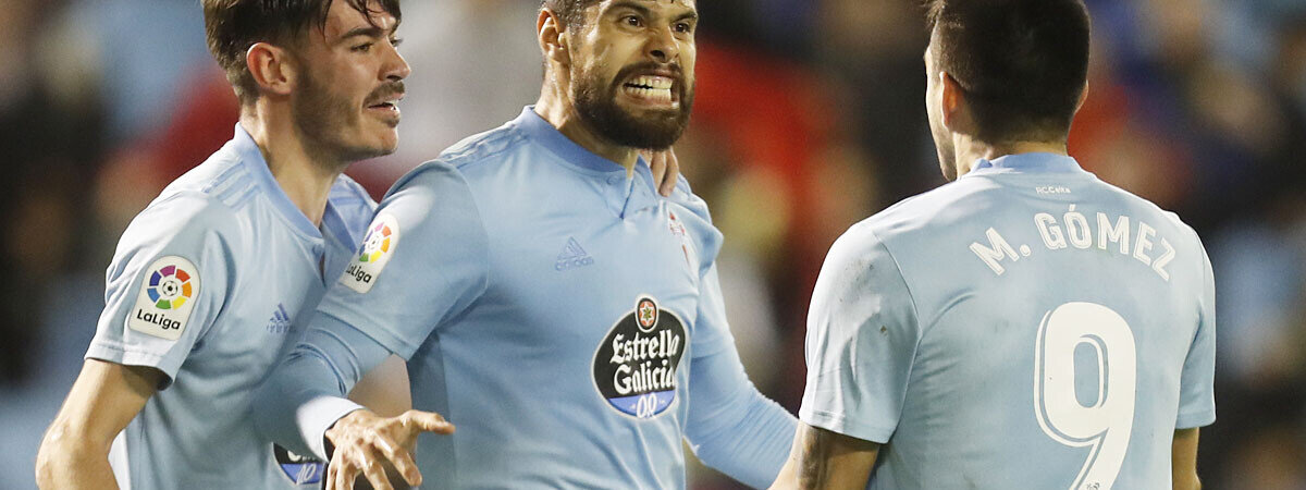 nestor-araujo-jozabed-sanchez-maxi-gomez-celta-vigo-abanca-balaidos-liga-temporada-2018-2019.jpg