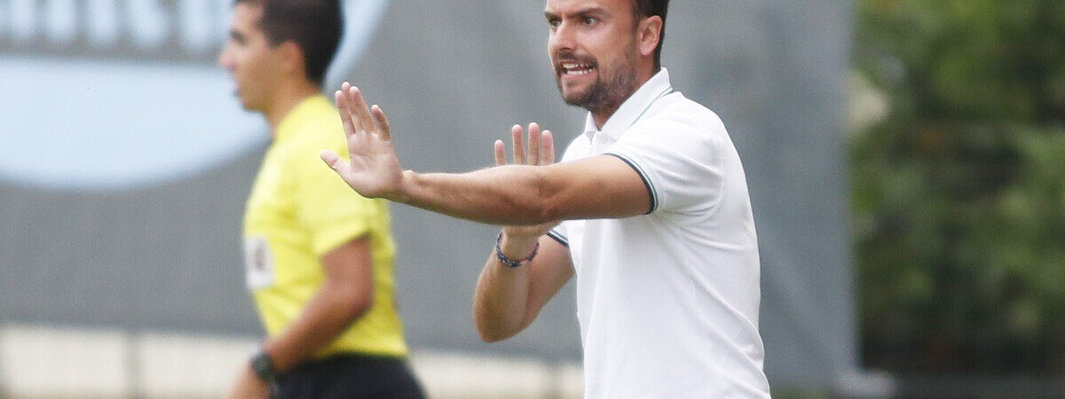 ruben-albes-dirigiendo-celta-b-barreiro.jpg