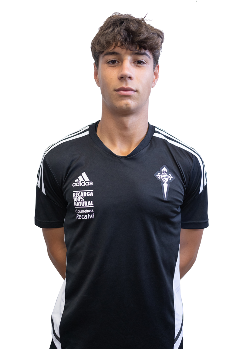 Imágen del jugador Álvaro Santos Correa posando