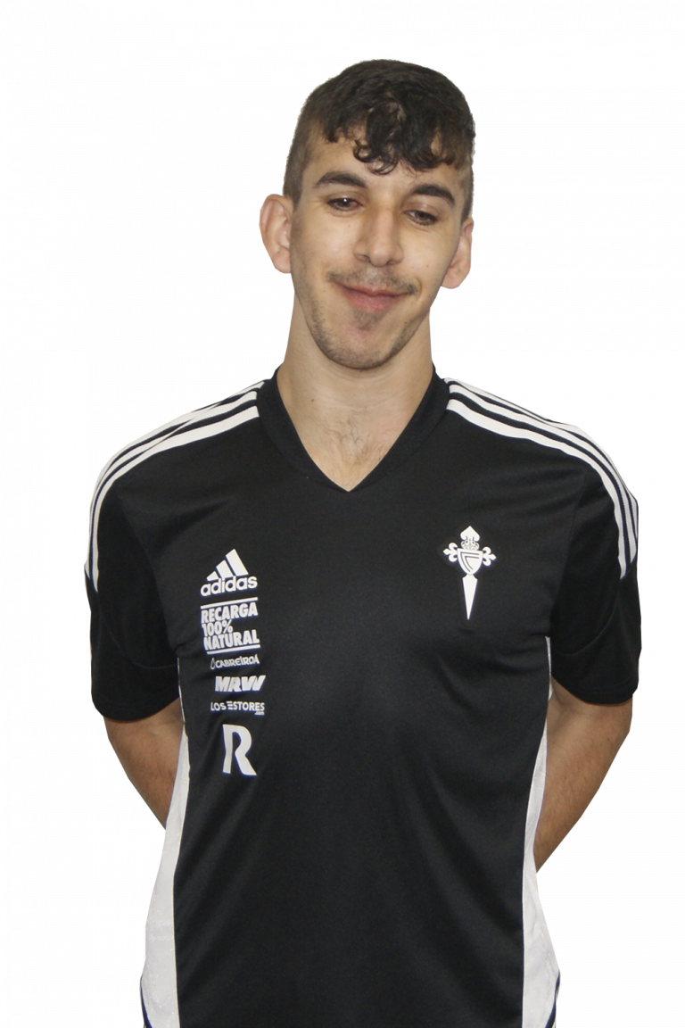 Imágen del jugador Eloy Fernández González posando