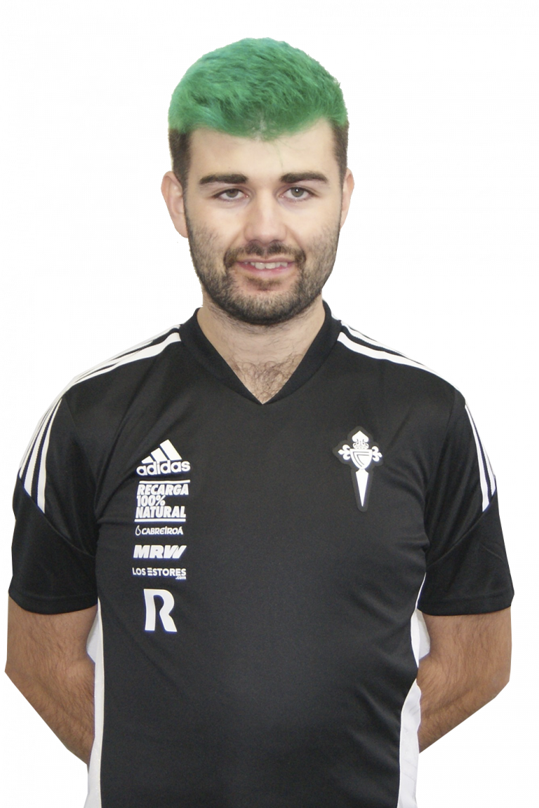 Imágen del jugador Iván Gómez Fernández posando