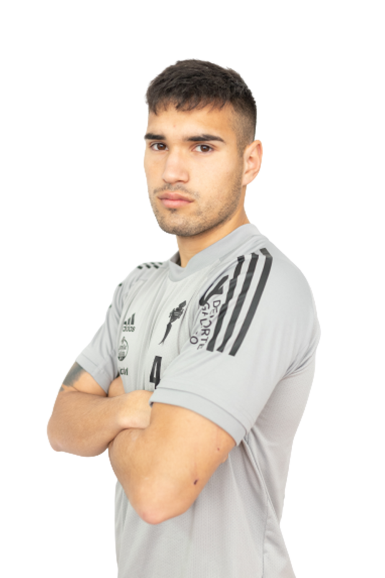 Imágen del jugador B. Ferrares posando