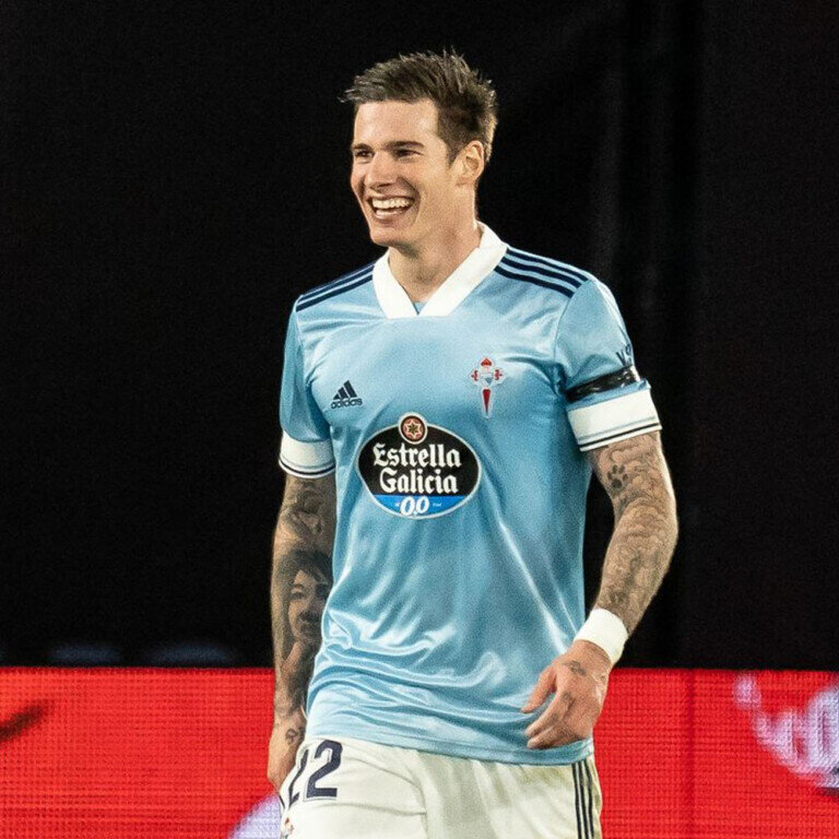 santi mina cuadrada 160221