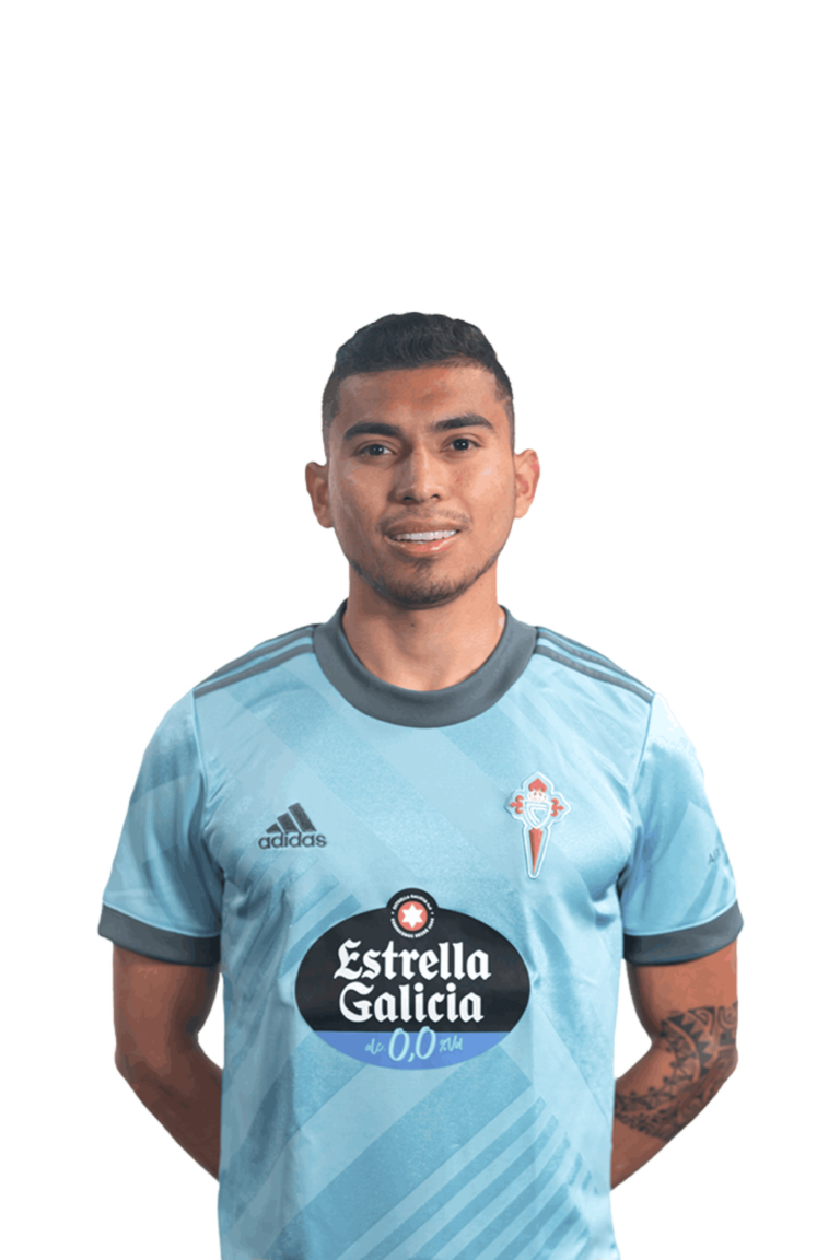 Imágen del jugador O. Pineda posando