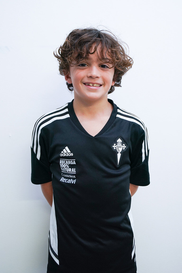 Imágen del jugador Tomás Dapena Fusari posando