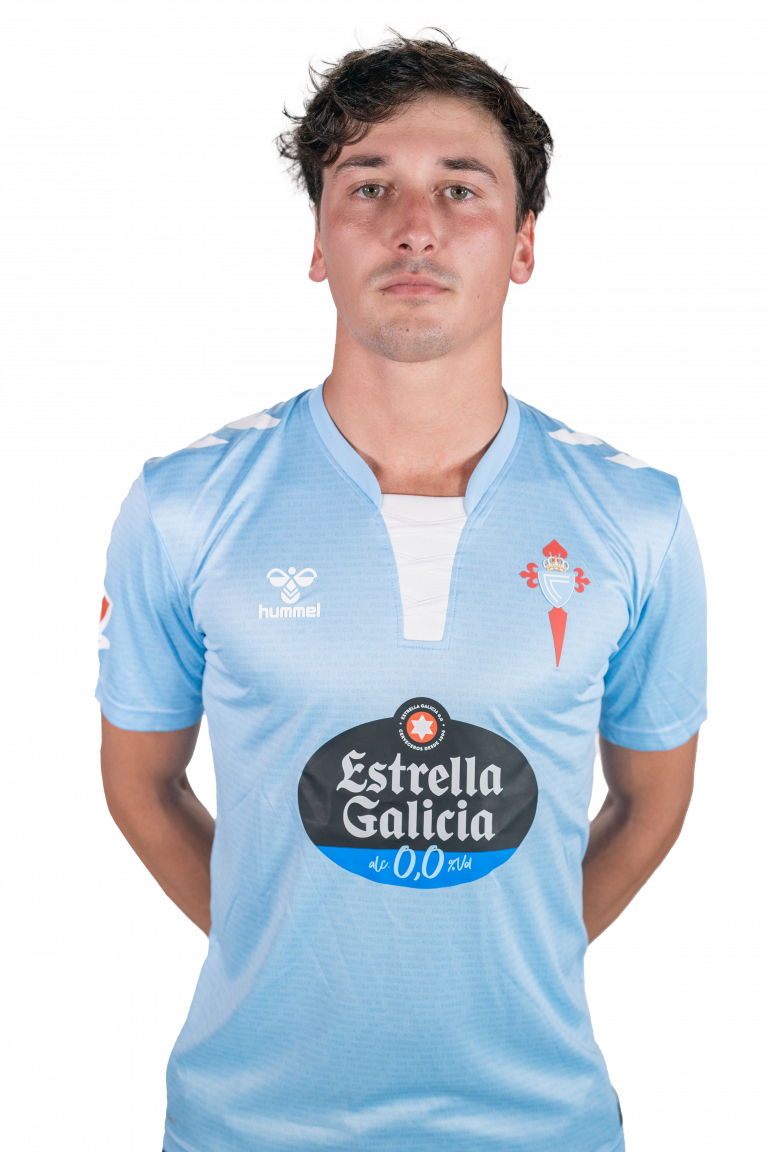 Imágen del jugador Carlos Dotor posando