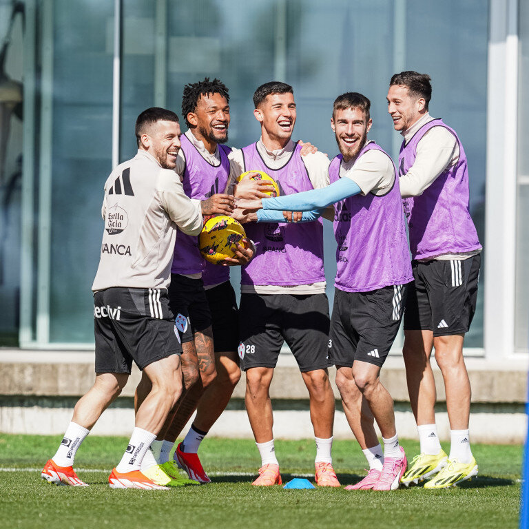 20240410_Entrenamiento_CarlesPerez, CarlosDominguez, Jailson, JavierManquillo, Mingueza_2