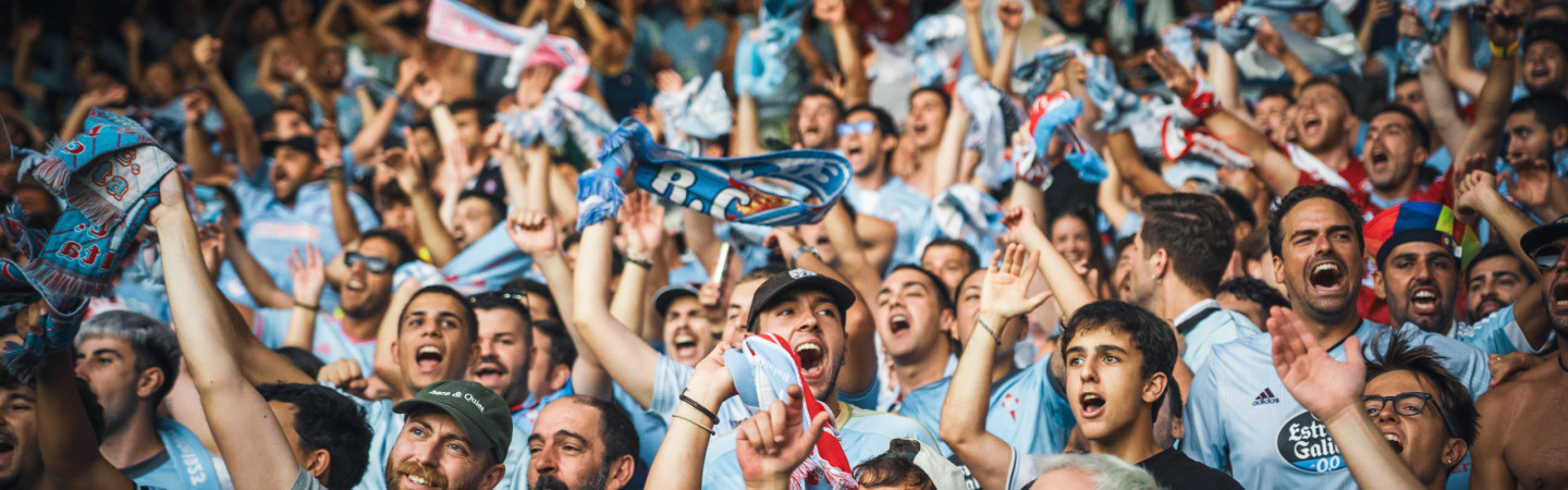 20240823_CELTA_VALENCIA_PiruletaVermella_aficion_556
