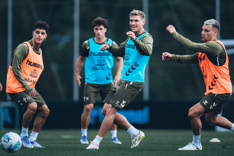 20250723_Entrenamiento_Carl Starfelt, Equipo