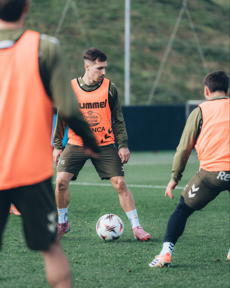 20251125_Entrenamiento_BryanZaragoza-4